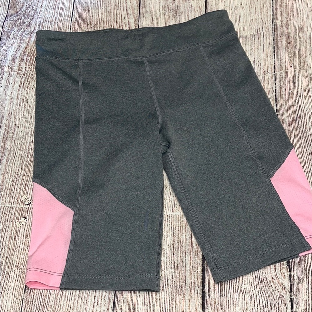 Nike Gray and Pink Bike Shorts with Compression Fit Tight Fit Girls Training NWT